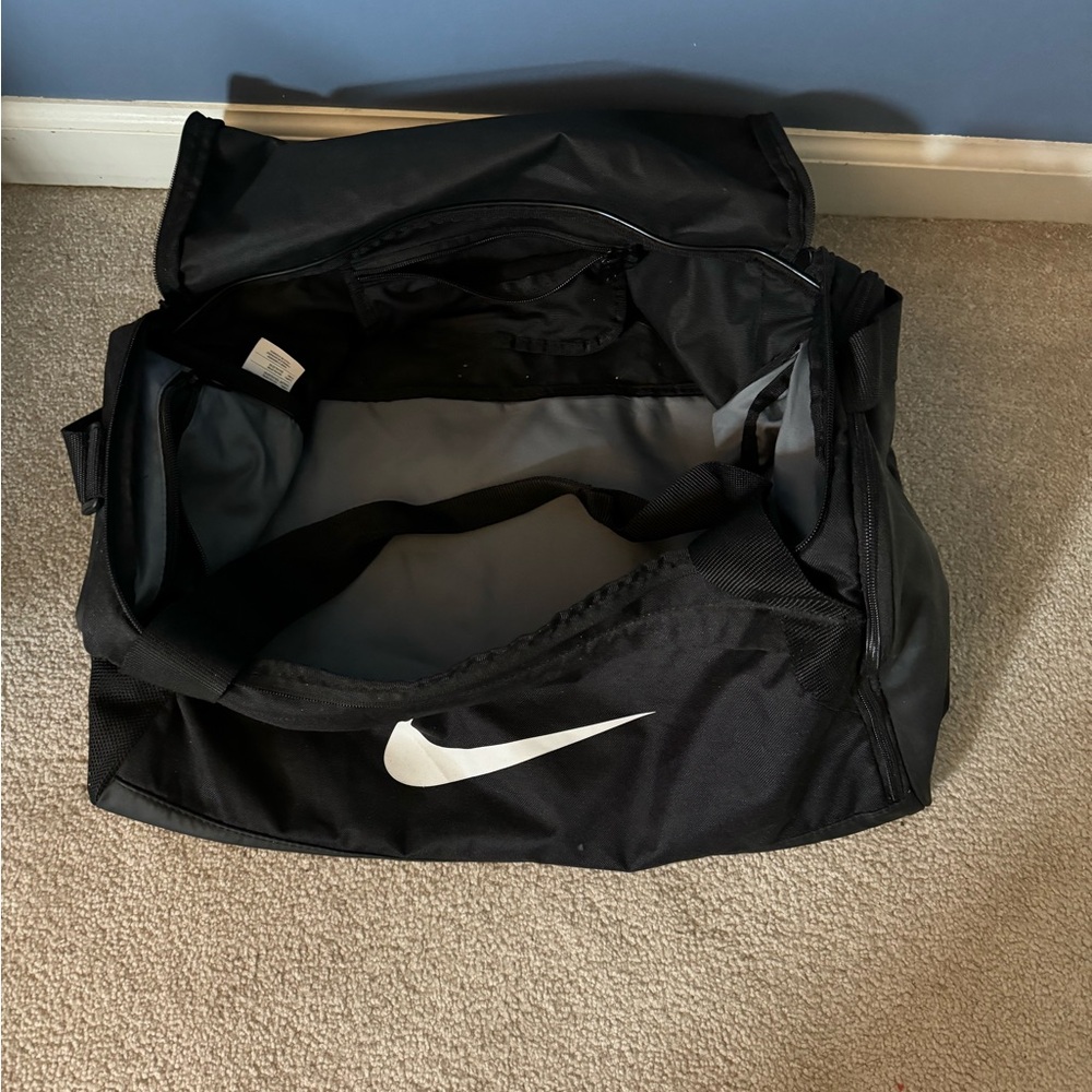 Nike Brasilia Small Duffle Bag